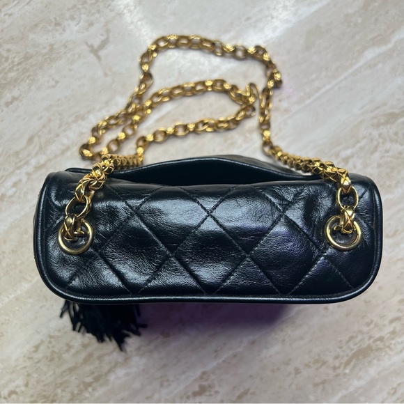Chanel Vintage Diamond Quilted Black Lambskin Mini Vanity (1990s) - Picture 9 of 9